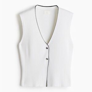 NWOT Black Trim Sleeveless Top